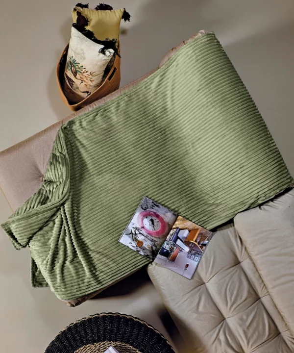 Sergio 36 Ριχτάρι Πολυθρόνας στρωμένο σε καναπέ
